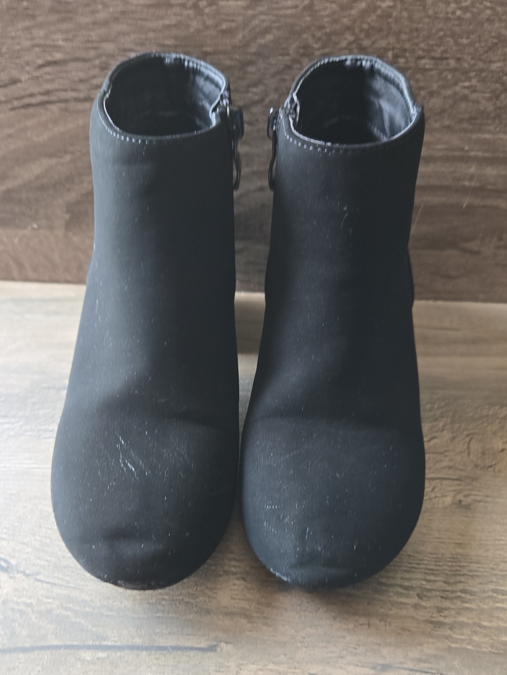 Kids Black Ankle Boots with Side Zip,size 2,brand Lucky Top